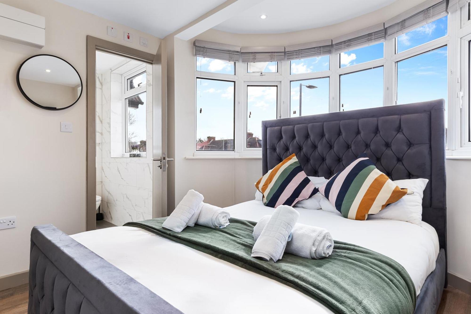 Serviced Ensuite Modern Studio - Sleeps 2 - Near Wembley Stadium - Good Transport Link To Central London - Harrow Ha3 Hatch End Экстерьер фото
