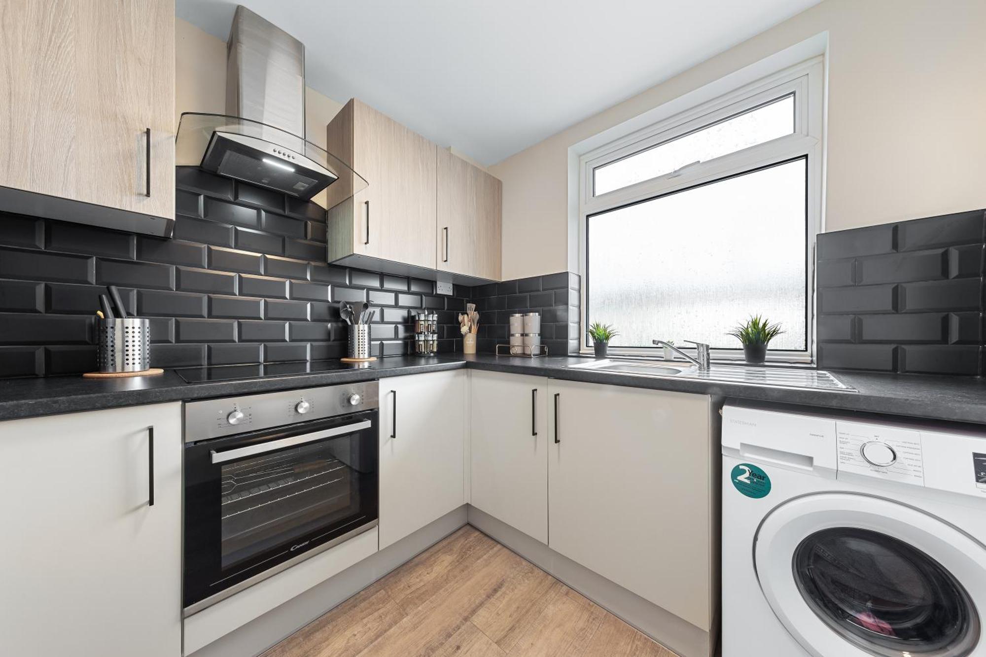 Serviced Ensuite Modern Studio - Sleeps 2 - Near Wembley Stadium - Good Transport Link To Central London - Harrow Ha3 Hatch End Экстерьер фото
